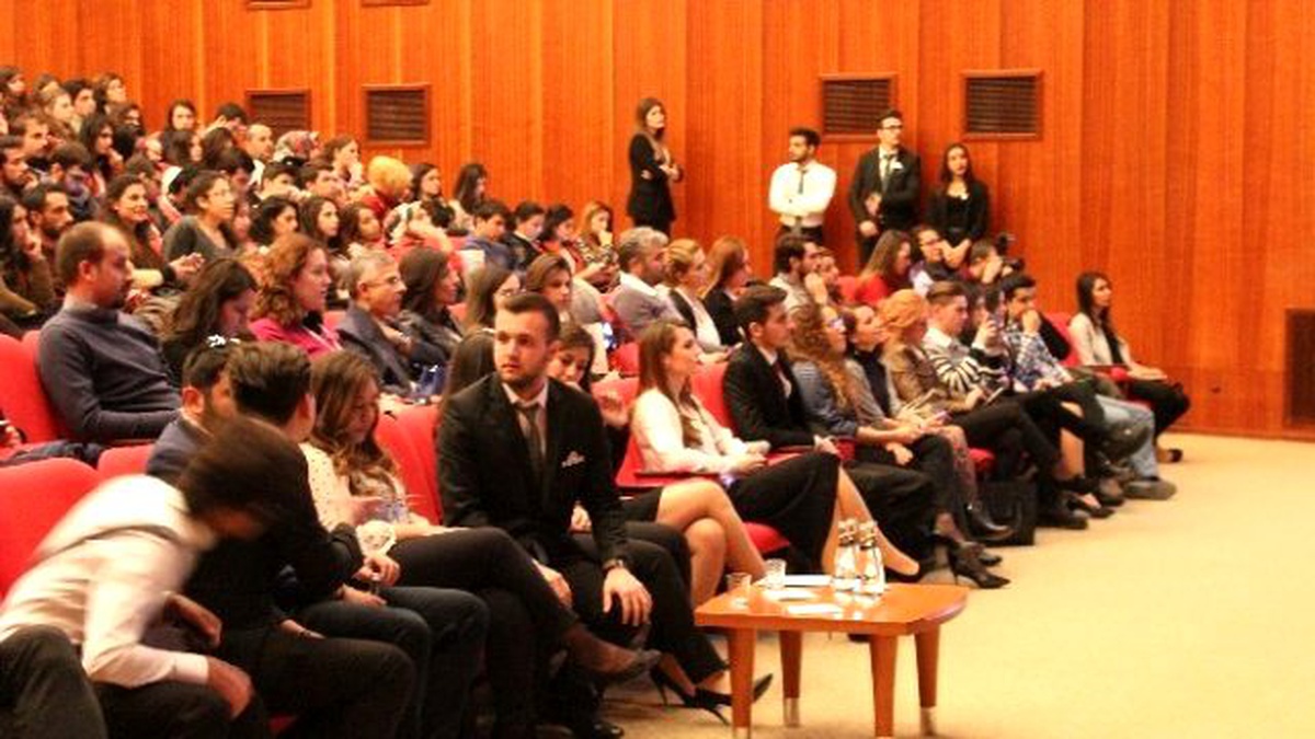 Anadolu Üniversitesi Kariyer Kulübü\'nden \'Kişisel Gelişim Zirvesi\'