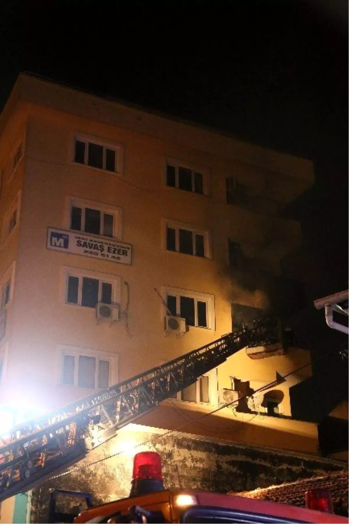 Kombi Bomba Gibi Patladı, İş Yeri Kullanılamaz Hale Geldi