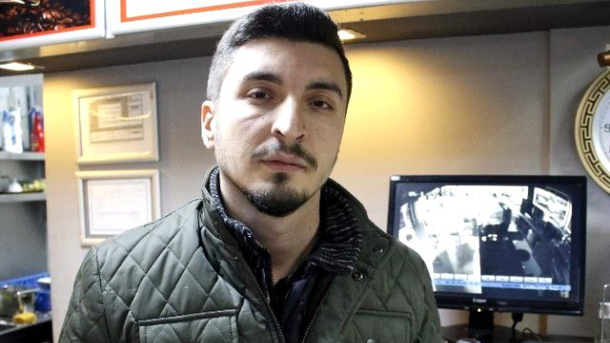 Hırsız, Motosikletiyle Dükkanın Kilidini Kırıp Kasayı Boşalttı