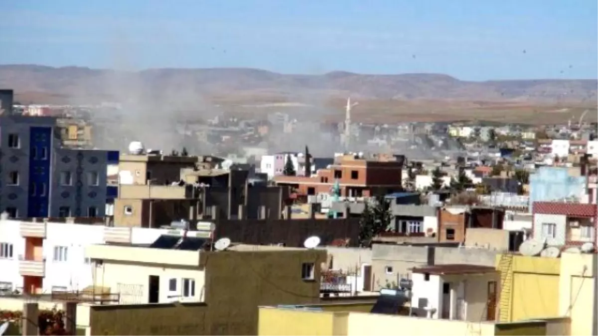 Nusaybin\'de Zırhlı Araca Bombalı Tuzak: 6 Polis Yaralandı