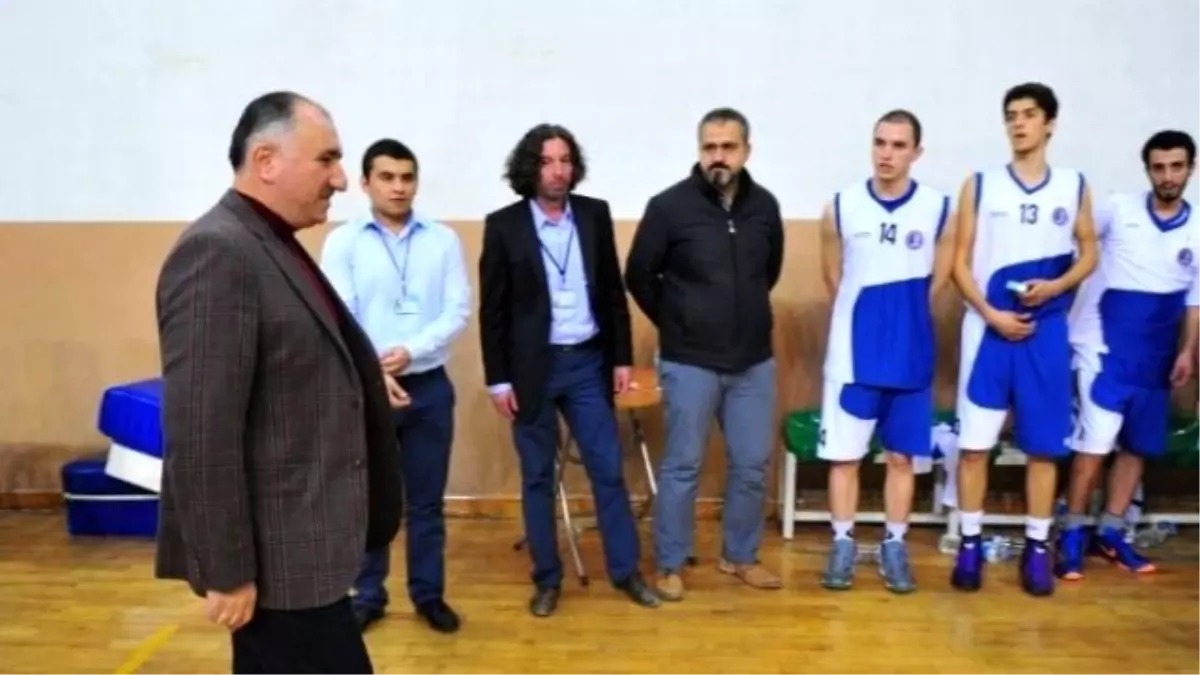 Orhangazi Belediyespor Basketbol Takımı Farklı Kazandı