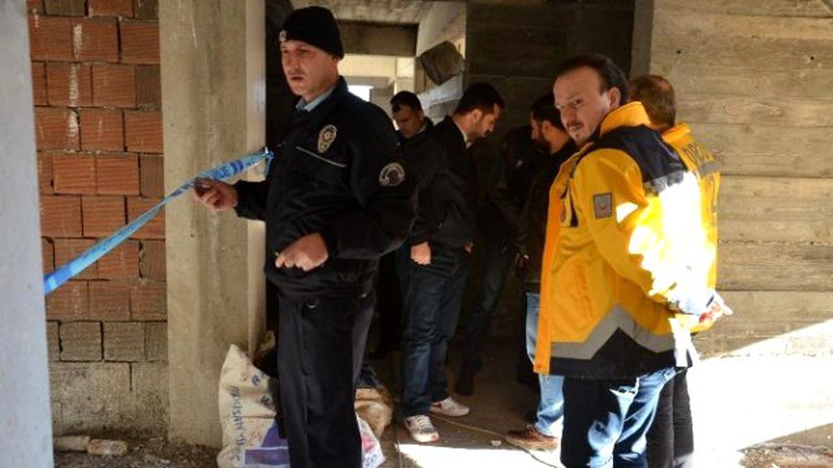 Asansör Boşluğuna Düşen İşçi Öldü