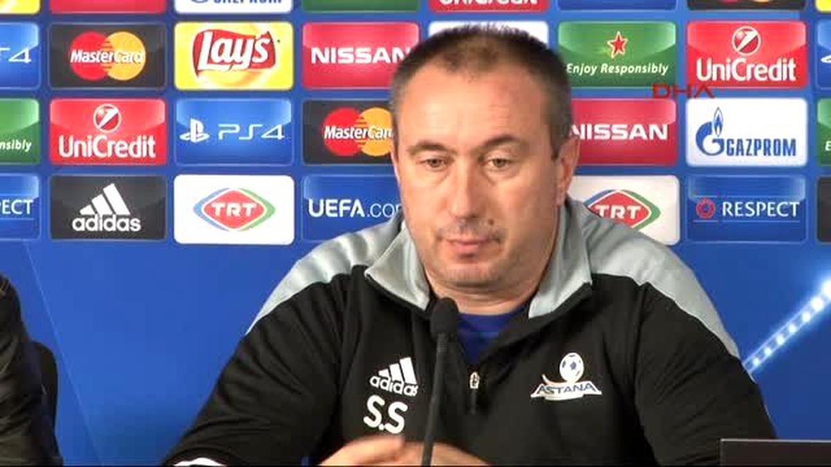 Astana Teknik Direktörü Stoilov ve Futbolcu Abzal Beysebekov Basın Toplantısı Düzenledi