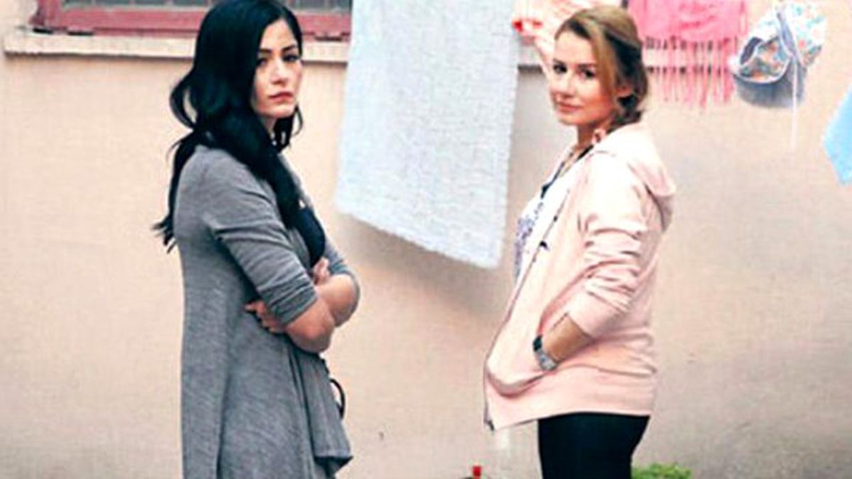 Deniz Seki, 'Eşkıya Dünyaya Hükümdar Olmaz' Dizisinde Oynadı