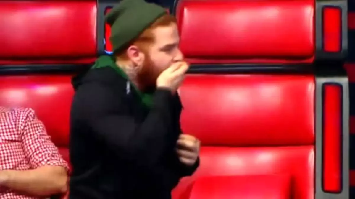 Gökhan Yine Ortalığı Karıştırdı! Yere Düşen Fındığı Aldı Ve...