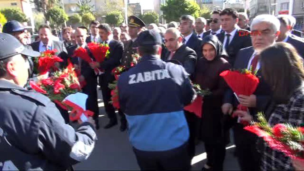 Kilis\'in Düşman İşgalinden Kurtuluşu Çiçeklerle Kutlandı
