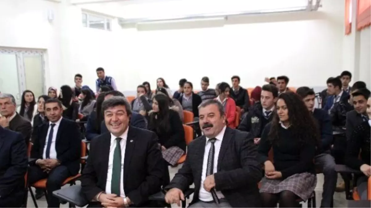 Pınarbaşı Belediyesi Eğitime Desteğini Sürdürüyor