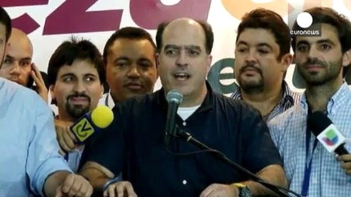 Venezuela\'da Sosyalistler Sandıktan Çıkamadı