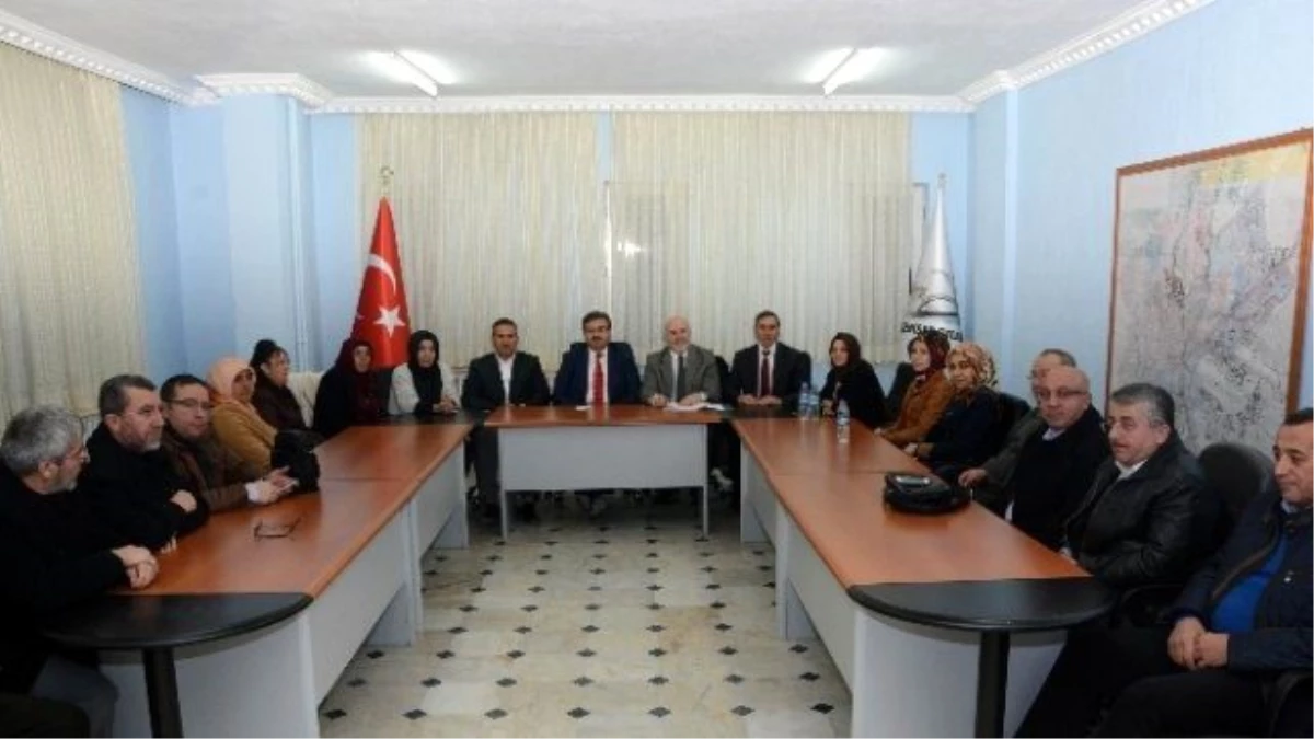 AK Parti Afyonkarahisar İl Yönetim Kurulu Toplantısı İscehisar\'da Yapıldı