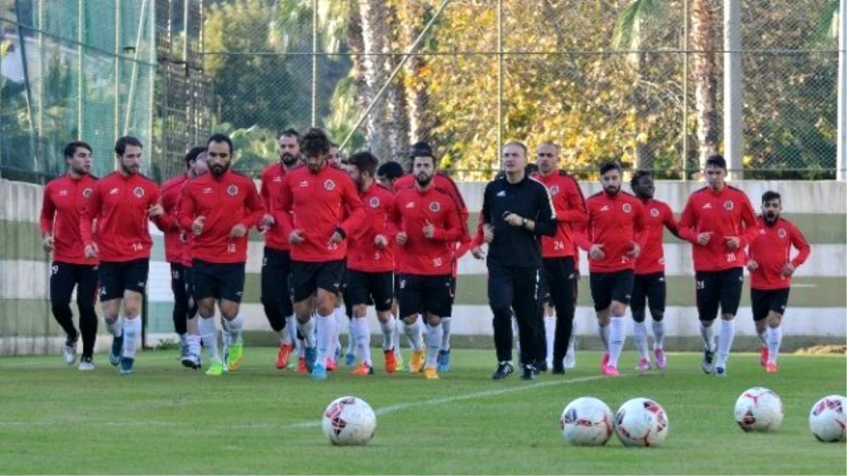 Alanyaspor, Adanaspor Maçı Hazırlıklarını Sürdürüyor