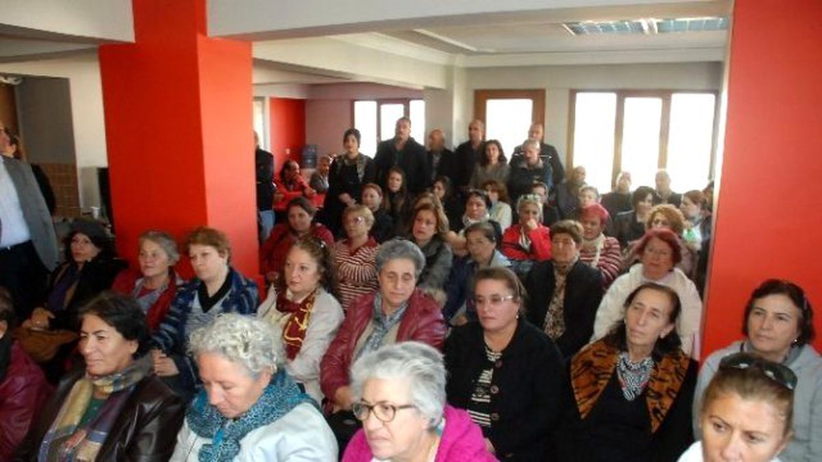 CHP Didim Kadın Kolları Başkanlığına İlk Aday Figen Çakmakgil Oldu