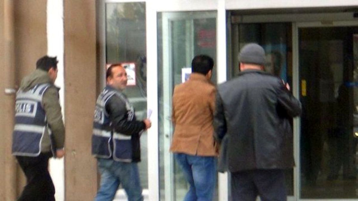 Çorlu\'da Paralel Yapı Operasyonu: 23 Gözaltı