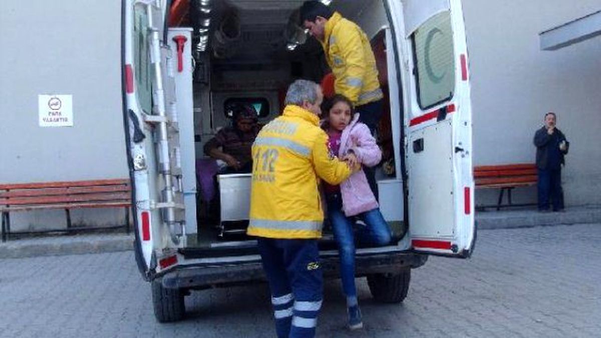 Çorum\'da 2\'si Çocuk 9 Kişi Sobadan Sızan Gazdan Zehirlendi