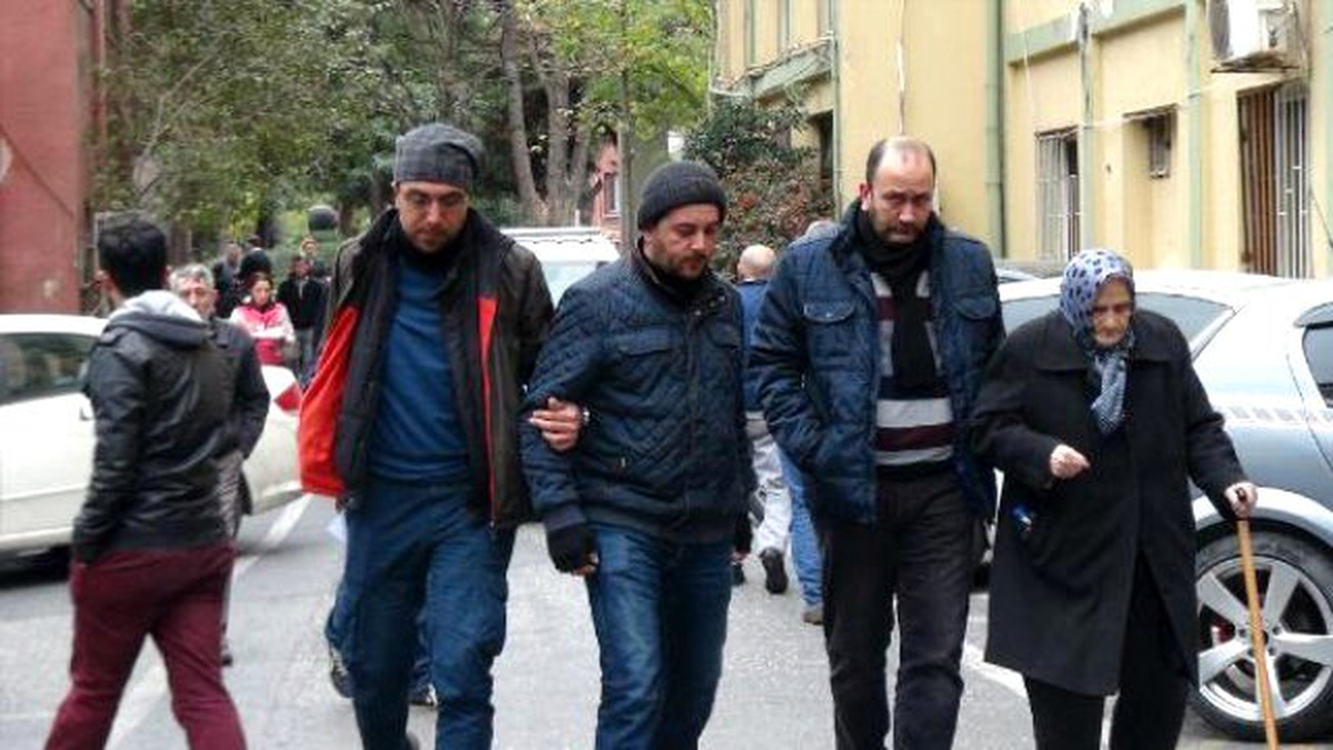 Eski Emniyet Mensuplarına Yönelik Operasyon: Gözaltına Alınanlar Sağlık Kontrolünden Geçiriliyor