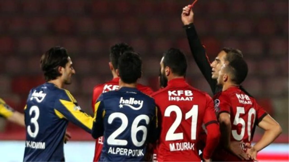 Fenerbahçe Maçının Hakeminin Notu Belli Oldu