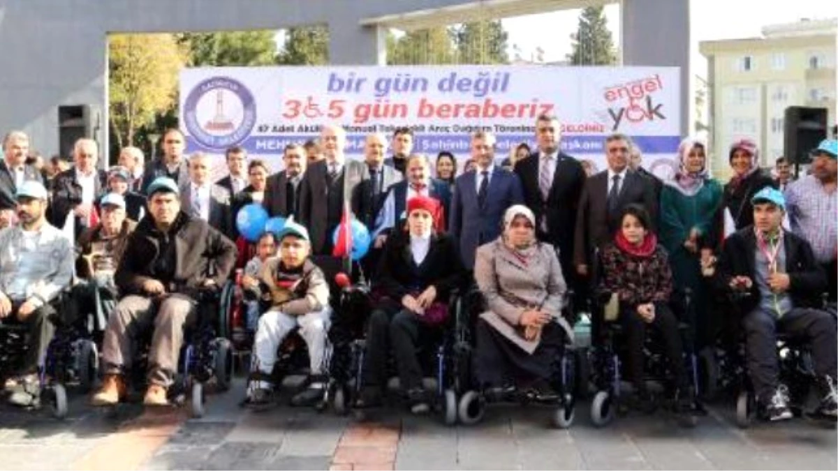 Gaziantep\'te 47 Engelliye Tekerlekli ve Akülü Sandalye
