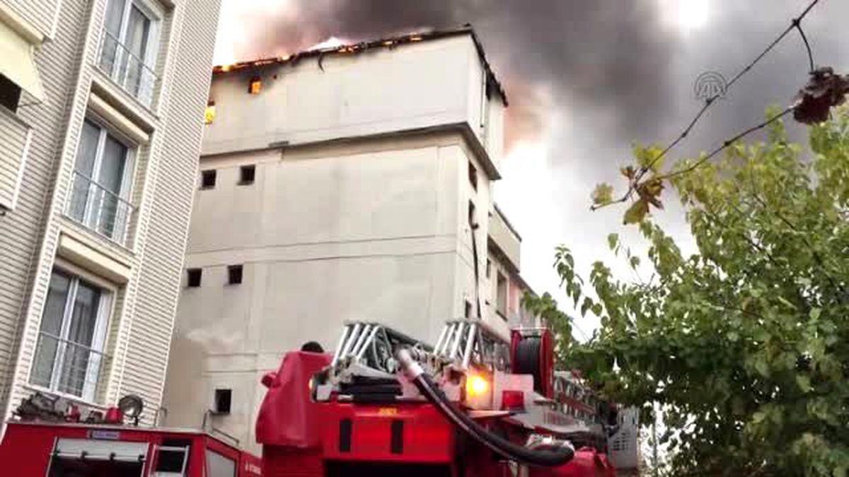 Kartal'da Boş Binada Çıkan Yangın Söndürüldü