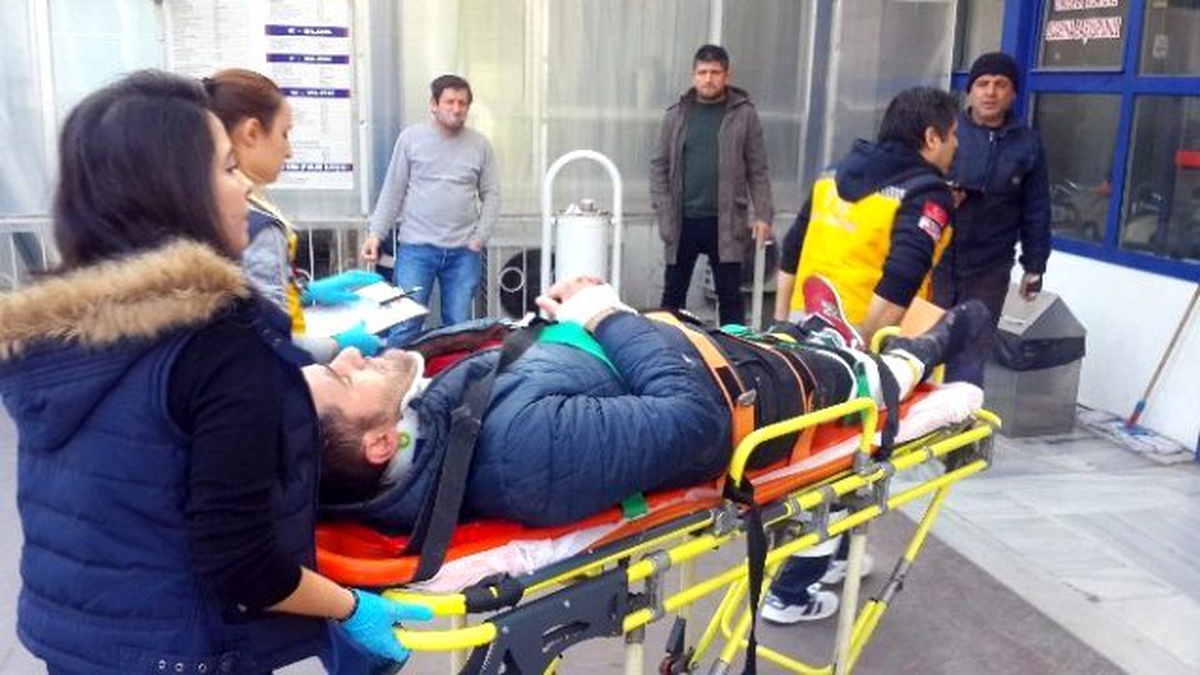 Otomobil Motosikletle Çarpıştı: 1 Yaralı