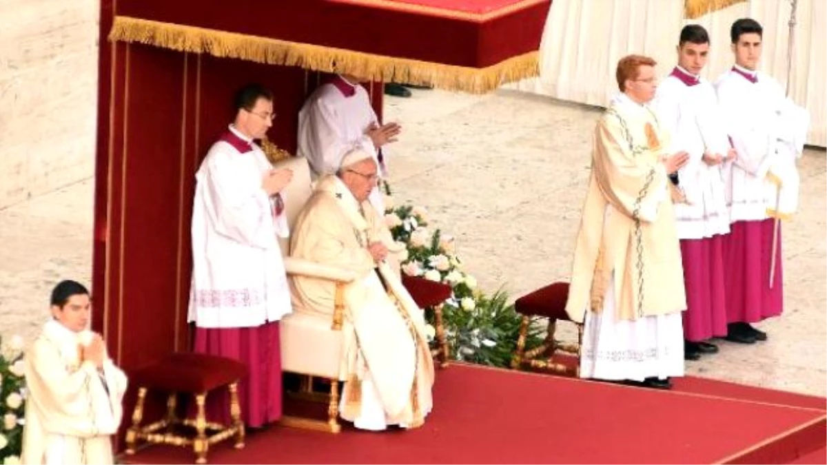 Papa, Kutsal Yılın Açılışını Yaptı