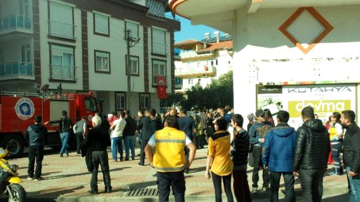 Soba Kovasından Çıkan Kıvılcım Yangın Çıkardı