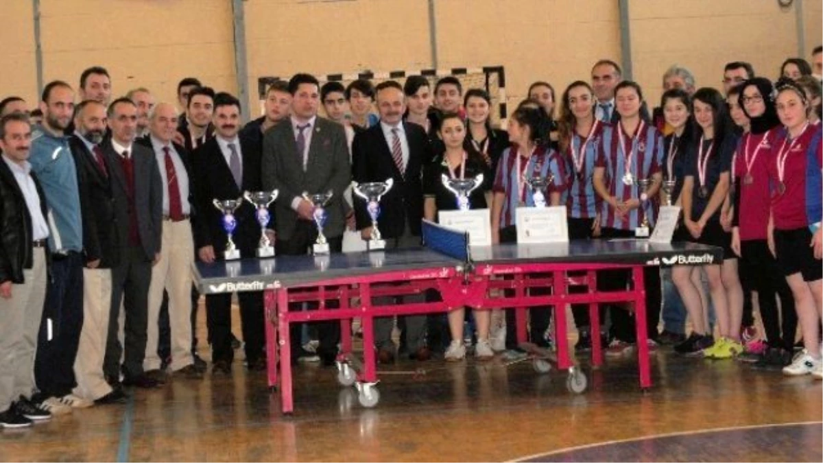 Trabzon Okul Sporları Masa Tenisi Müsabakaları Sona Erdi