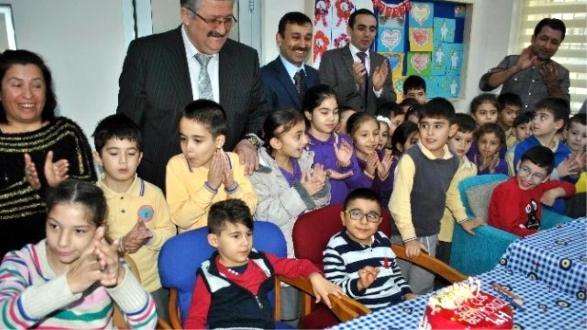 Aydın\'da Sp Hastası Çocuklar İçin Açılan Sınıf Türkiye\'de İlk Niteliği Taşıyor