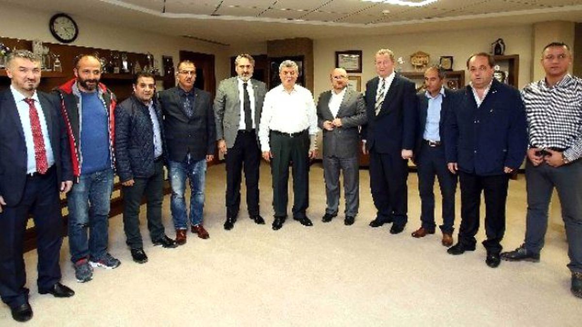 Başkan Karaosmanoğlu, "Amatör Sporda Aktarma Ücretleri Kalkmalıdır"