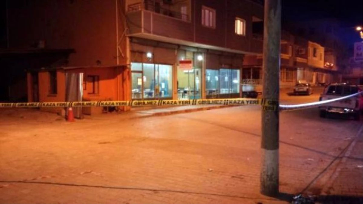 Eski Belediye Başkanının Yeğeni Silahlı Saldırıda Yaralandı