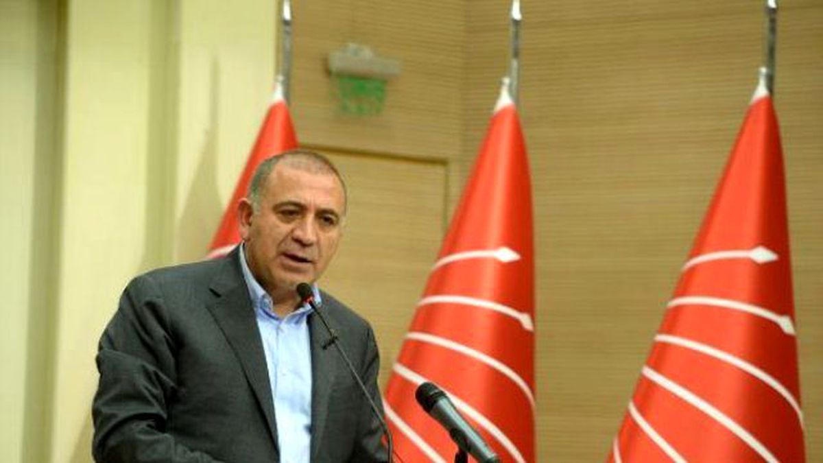 Gürsel Tekin : Mülteci Sorunu Neredeyse Bir \'At Pazarlığı\' Konusuna Dönüştü