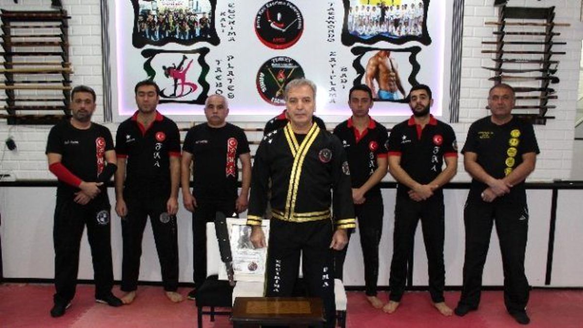 Malatyalı Serrada Escrima Hocası Amerika'dan Unvanla Döndü