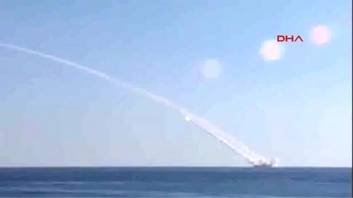 Rusya Suriye\'deki IŞİD Hedeflerini İlk Kez Denizaltıdan Atılan Füzeyle Vurdu