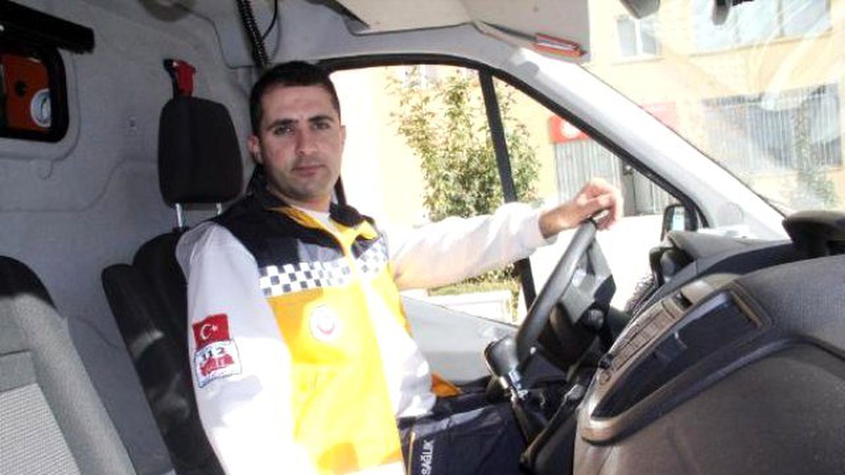 Şanlıurfa\'da 4/b\'li Sağlık Çalışanı Maaşından Kesilen Sigorta Primlerini Geri Aldı