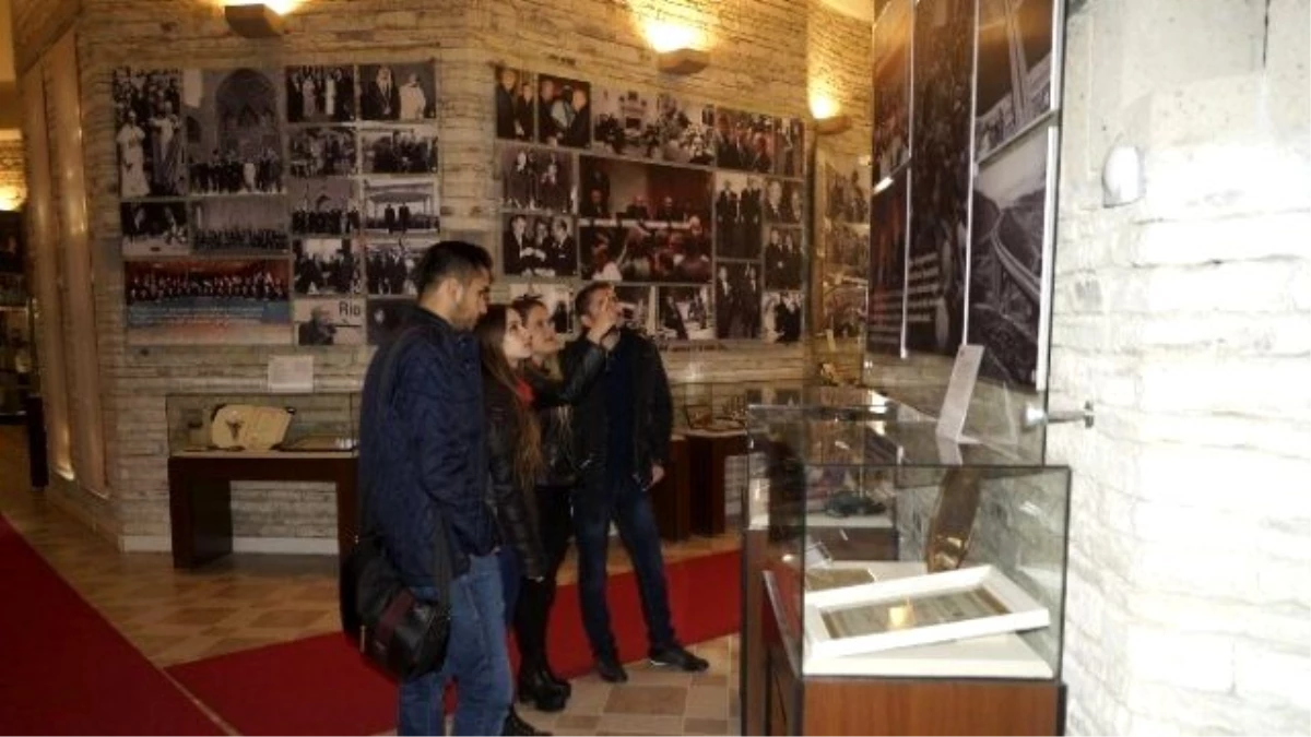 Süleyman Demirel Müzesinde Ders