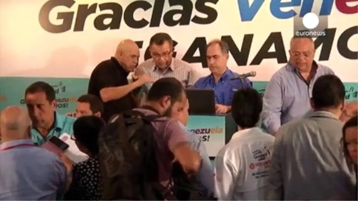Venezuela\'da 17 Yıllık Sosyalist İktidara Son