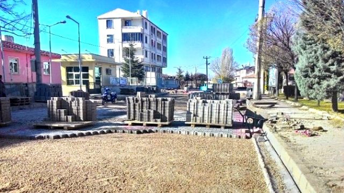 Zelve Caddesinde Kilit Parke Yol Çalışması Başladı