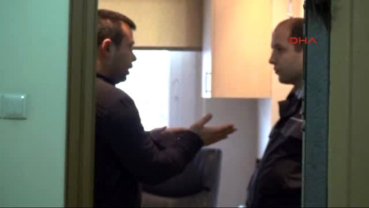 Oto Galerici Bir Bardak Çayı 35 Bin Liraya İçti