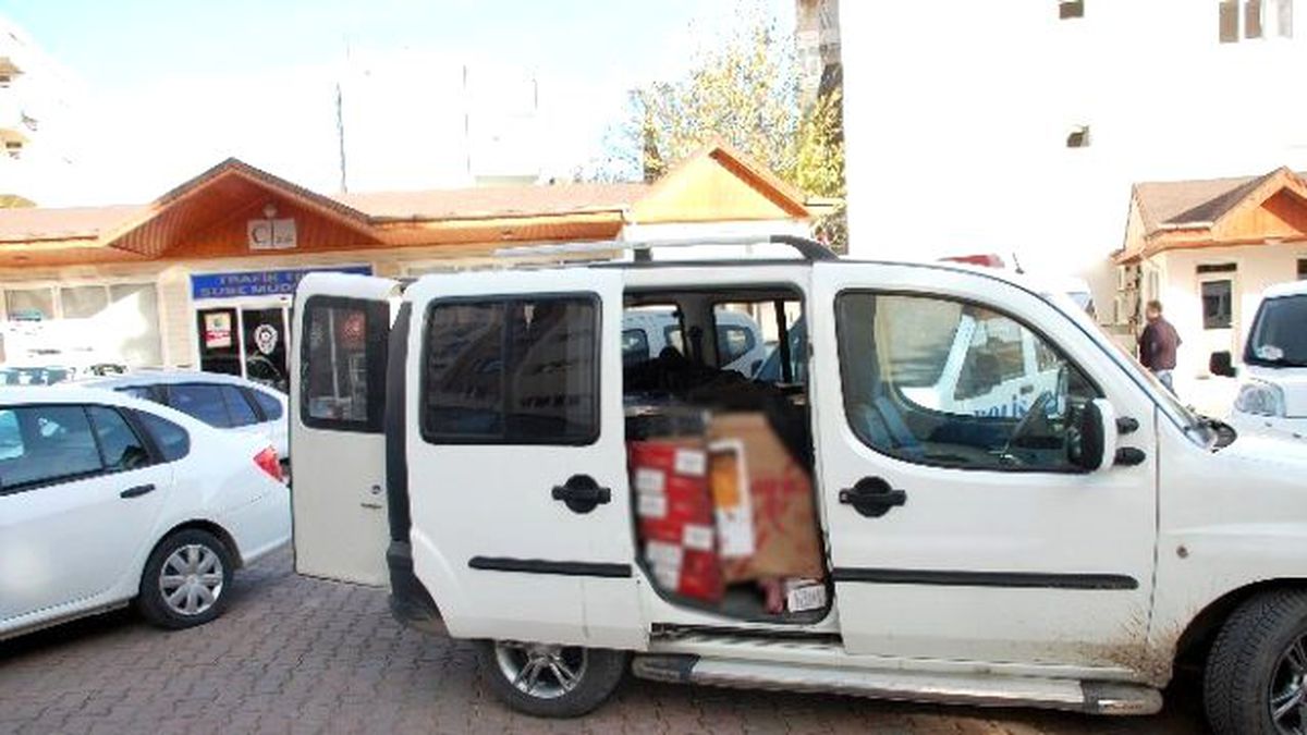 Adıyaman\'da 12 Bin Paket Kaçak Sigara Ele Geçirildi