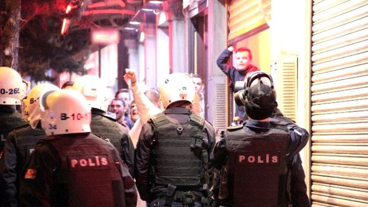 Alkol Alan Celtic Taraftarı Taksim\'de Taşkınlık Çıkarttı