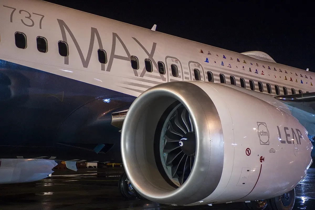 Boeing İlk 737 Max 8\'i Tanıttı