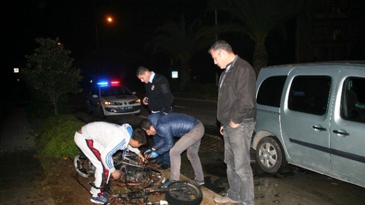 Çalıntı Motosiklet Cayır Cayır Yandı