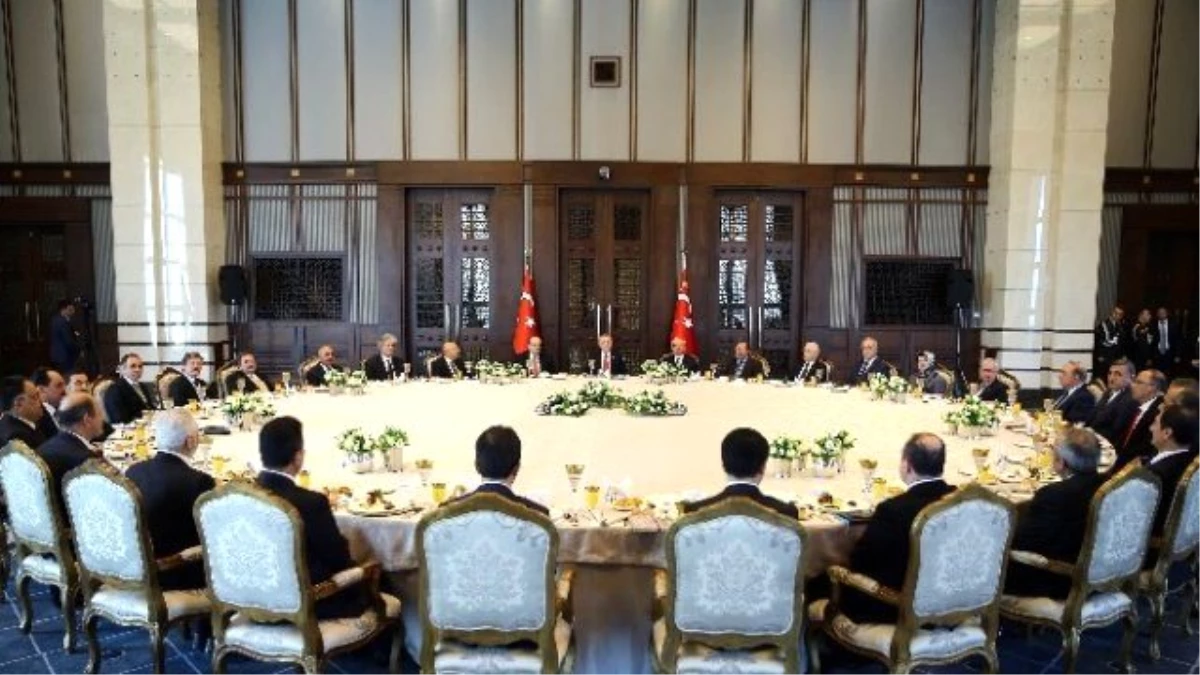 Cumhurbaşkanı Erdoğan, Üniversite Rektörlerini Kabul Etti