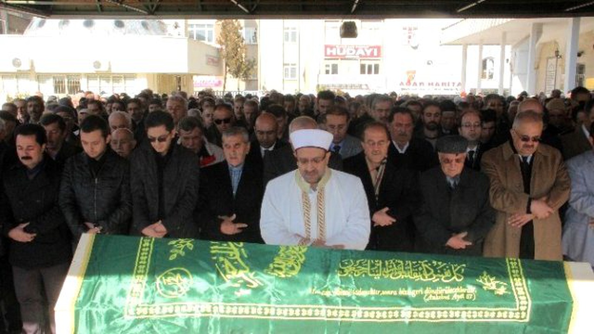 Elazığlı Yazar - Şair Son Yolculuğuna Uğurlandı