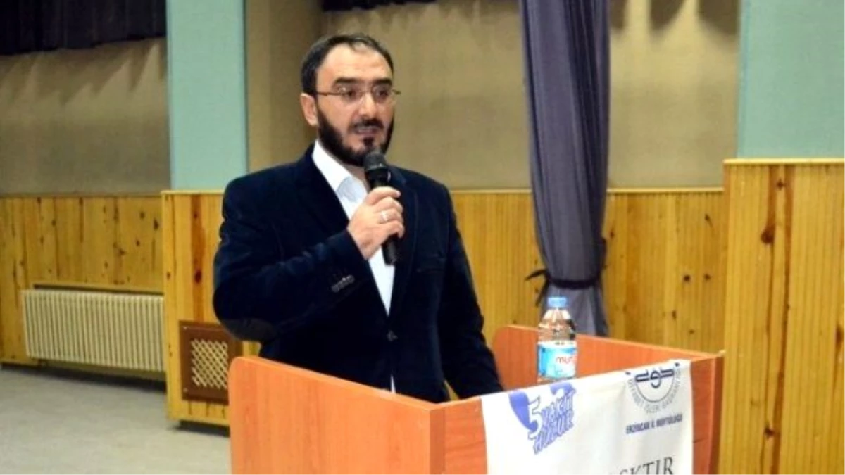 Erzincan\'da "Namazla Diriliş" Konferansı Düzenlendi