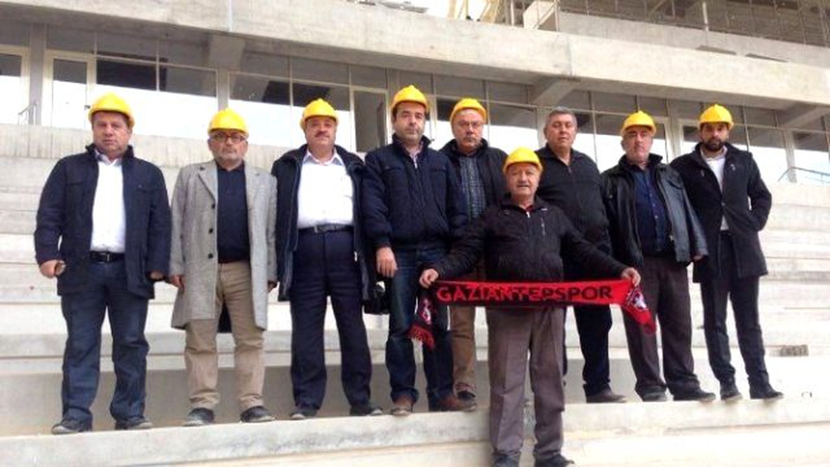 Gaziantepspor Taraftarlar Derneği Yönetim Kurulu Yeni Stadı Gezdi