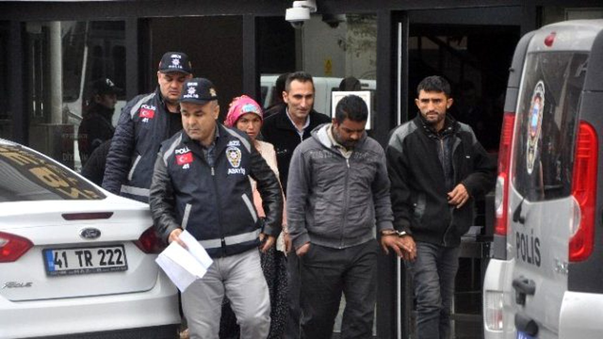 Gebze\'de Hırsızlar Kovalamacanın Ardından Kıskıvrak Yakalandı