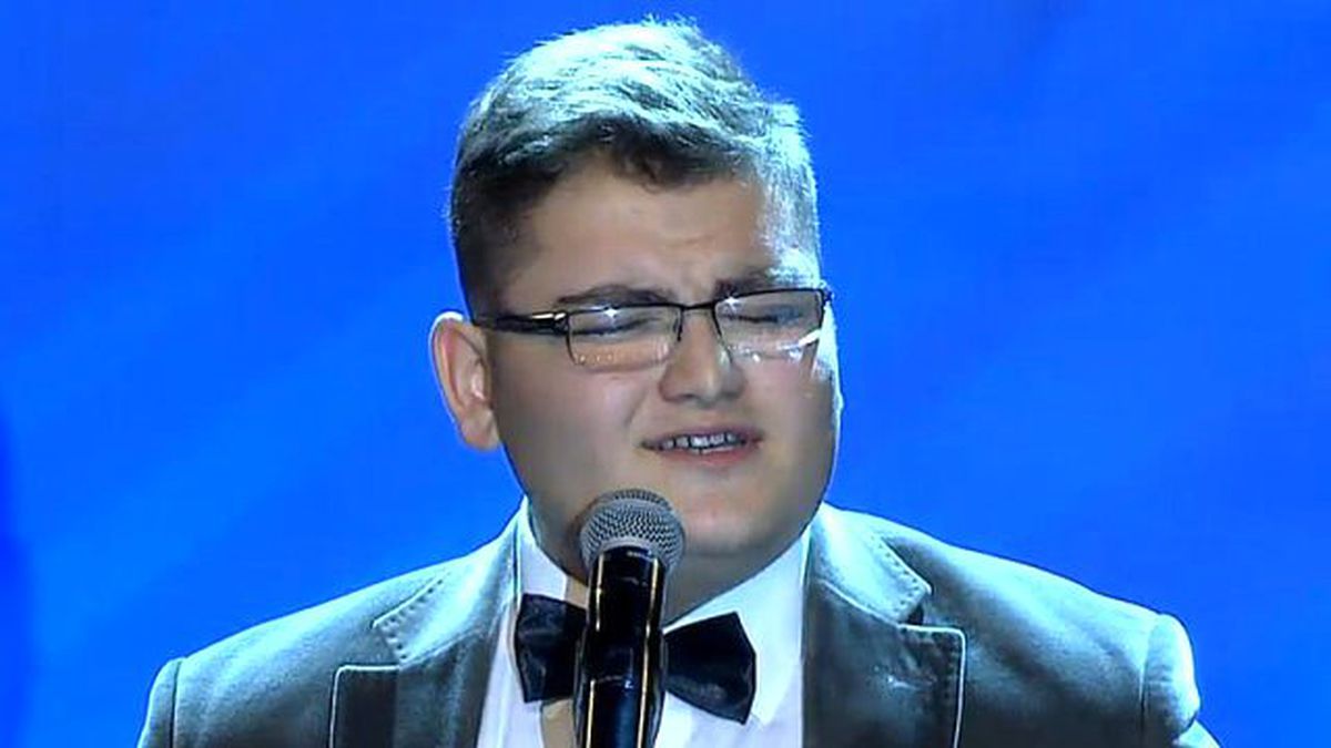 Grup Anadolu\'nun Şarkı Performansı