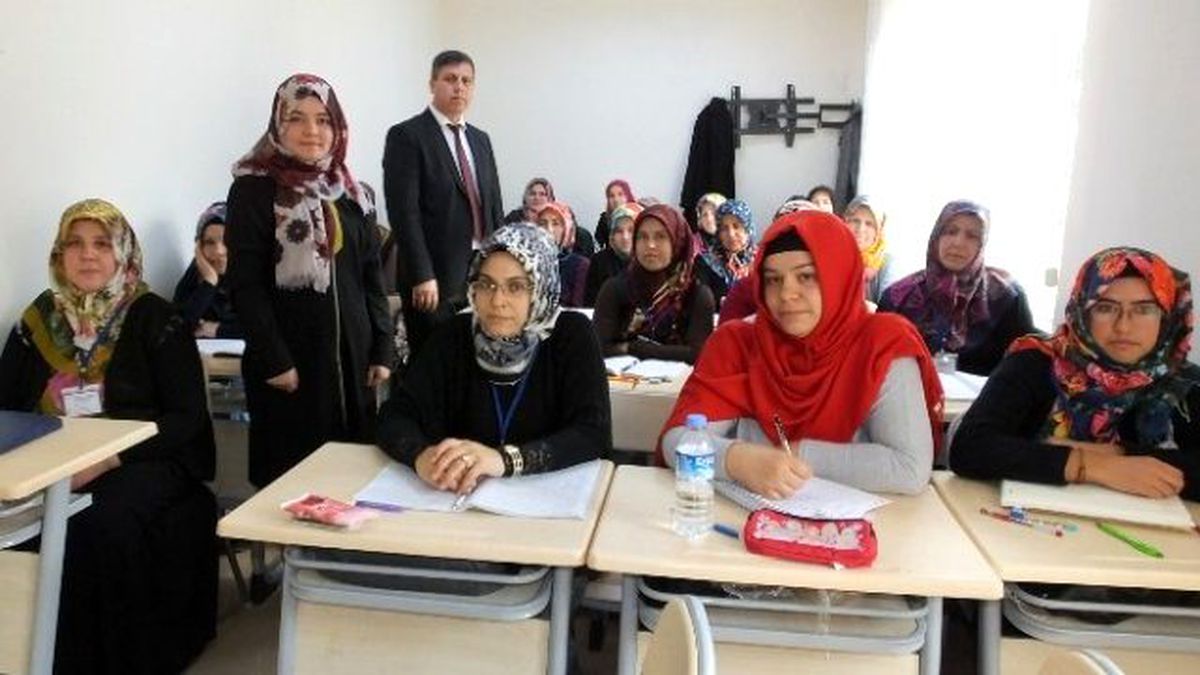 İvrindi\'de Yaşlı Refakatçı Kursu