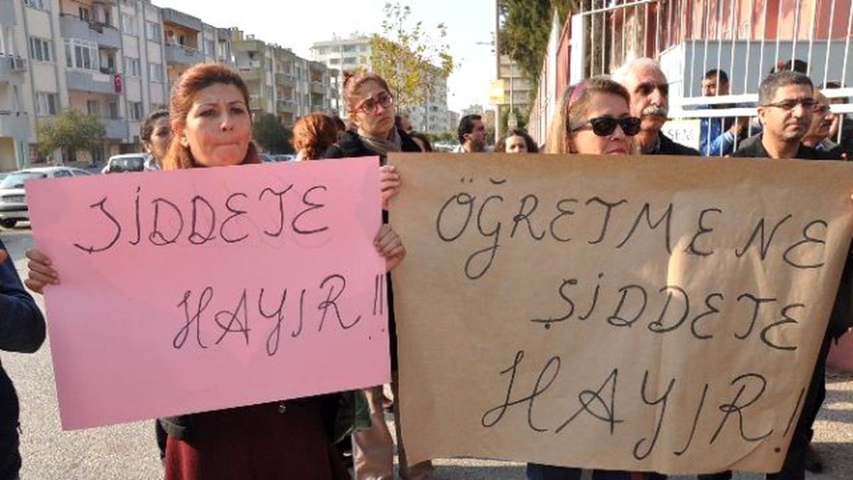 Müdür Yardımcısına Saldıran Veli Son Anda Engellendi