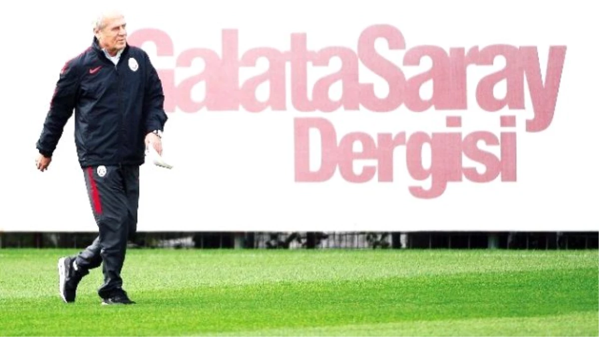 Mustafa Denizli: "İnşallah Avrupa Kupası Tekrar Nasip Olur"