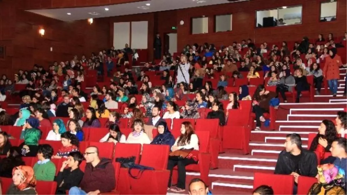 Niğde Üniversitesi, Müzik Öğretmeni Adaylarından Müthiş Konser